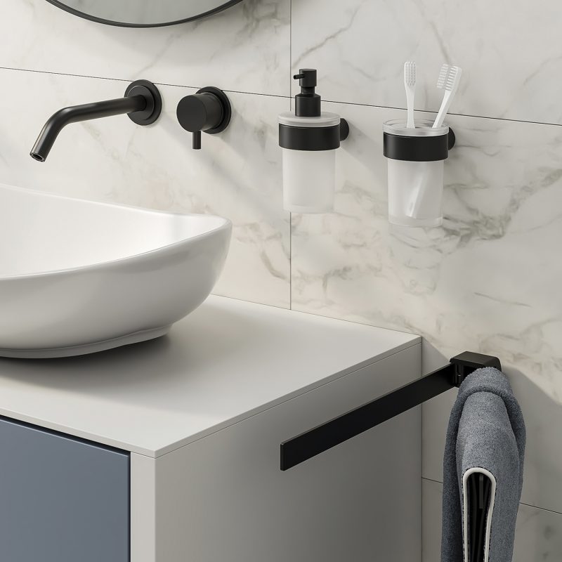 Dosasapone dispenser liquido a muro nero opaco in Cromall Gedy Pirenei Accessori bagno